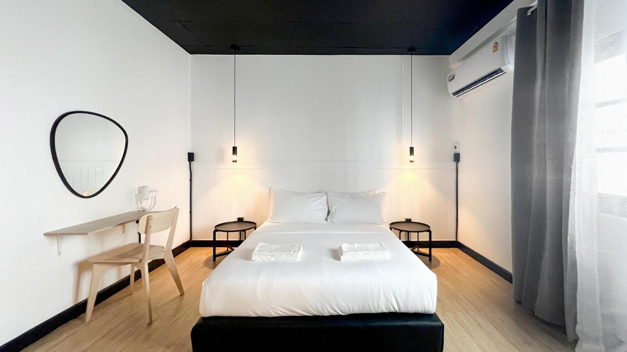 Neveu Premier Residence : Ratchada Bangkok Exterior photo