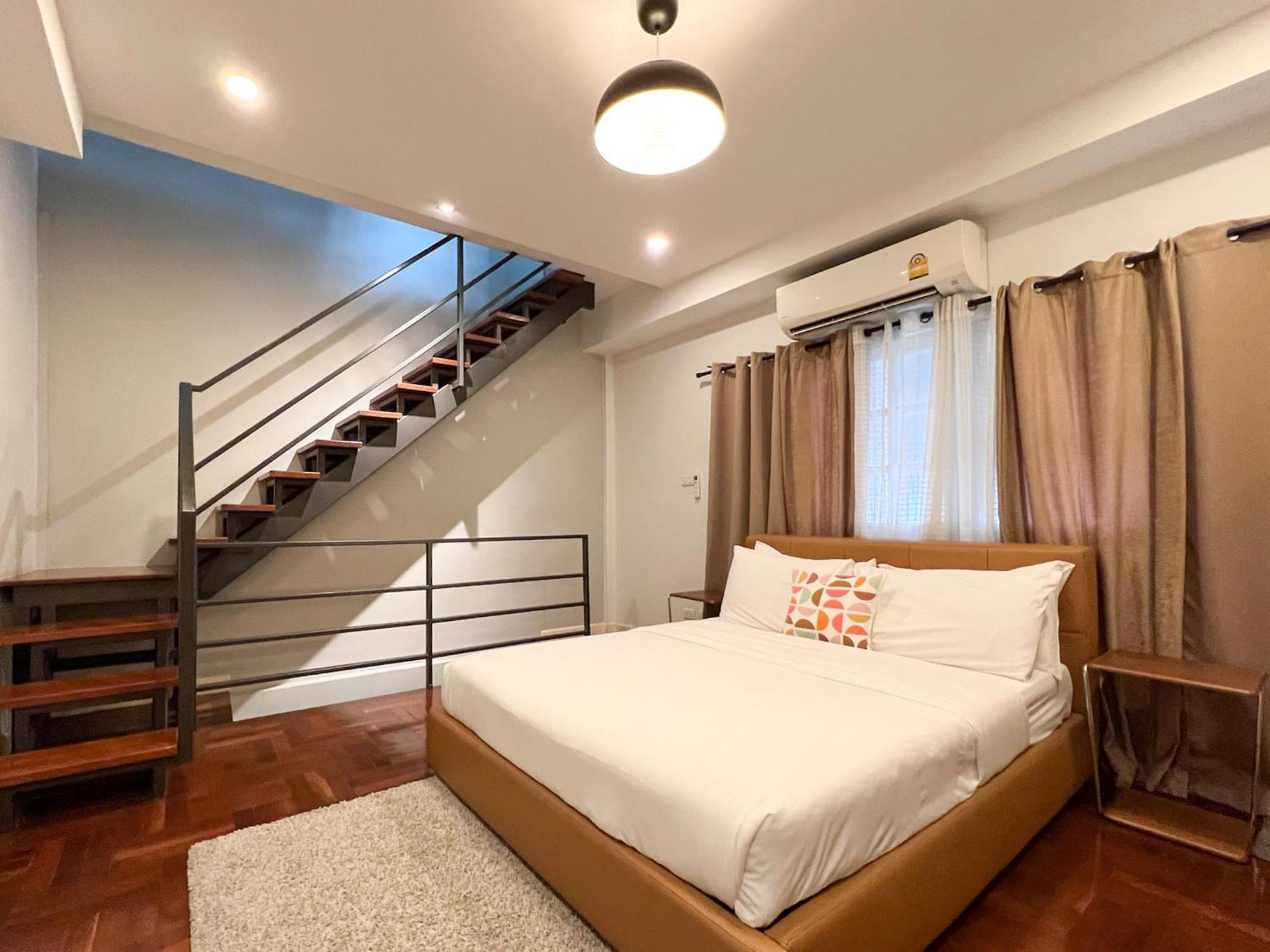 Neveu Premier Residence : Ratchada Bangkok Exterior photo