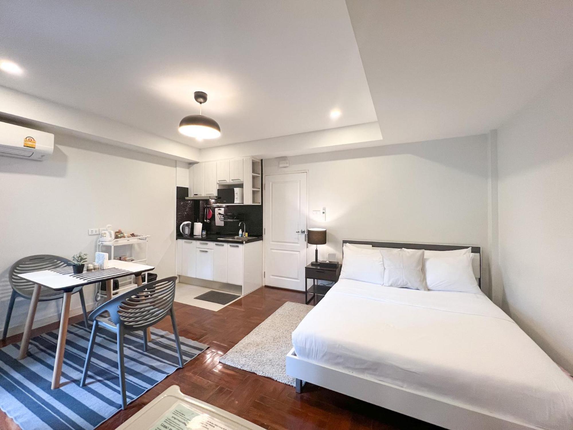 Neveu Premier Residence : Ratchada Bangkok Exterior photo