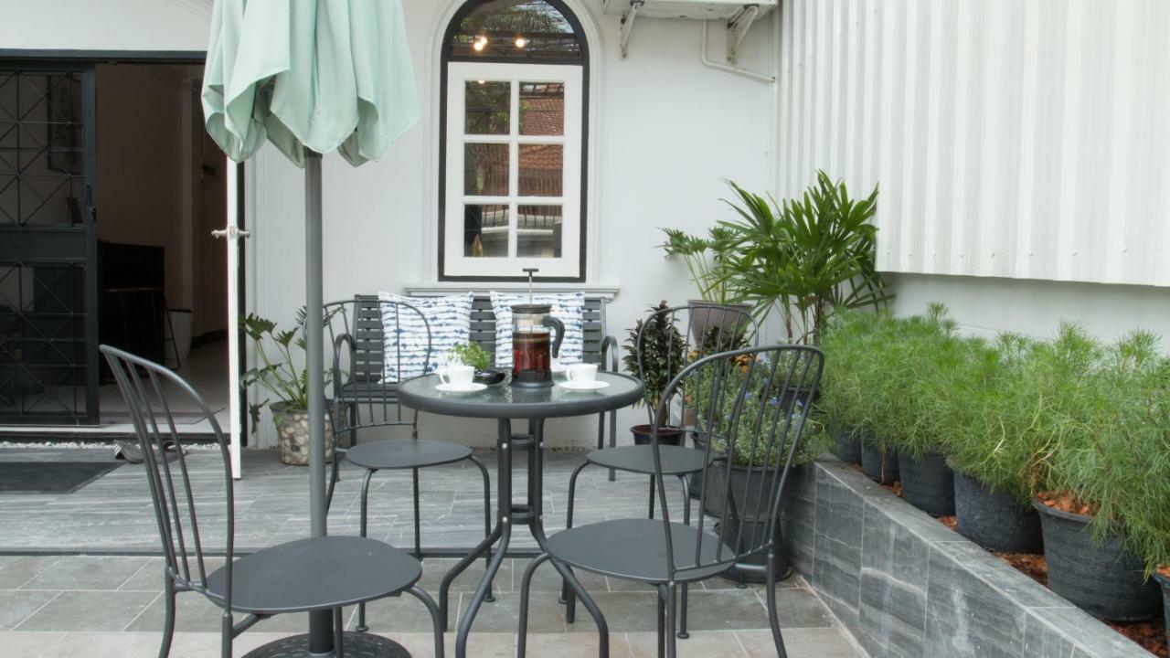 Neveu Premier Residence : Ratchada Bangkok Exterior photo